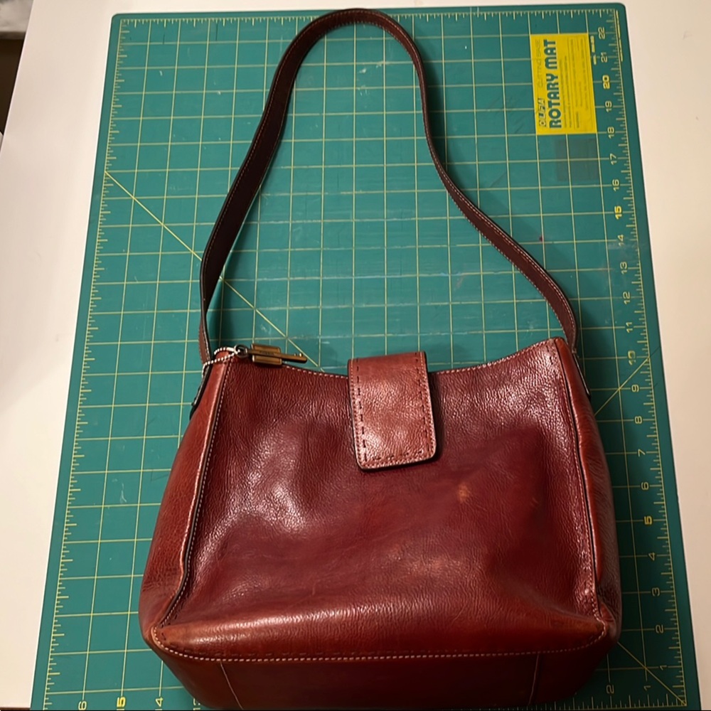 Fossil Vintage Key Oxblood Bucket Leather Shoulder Bag